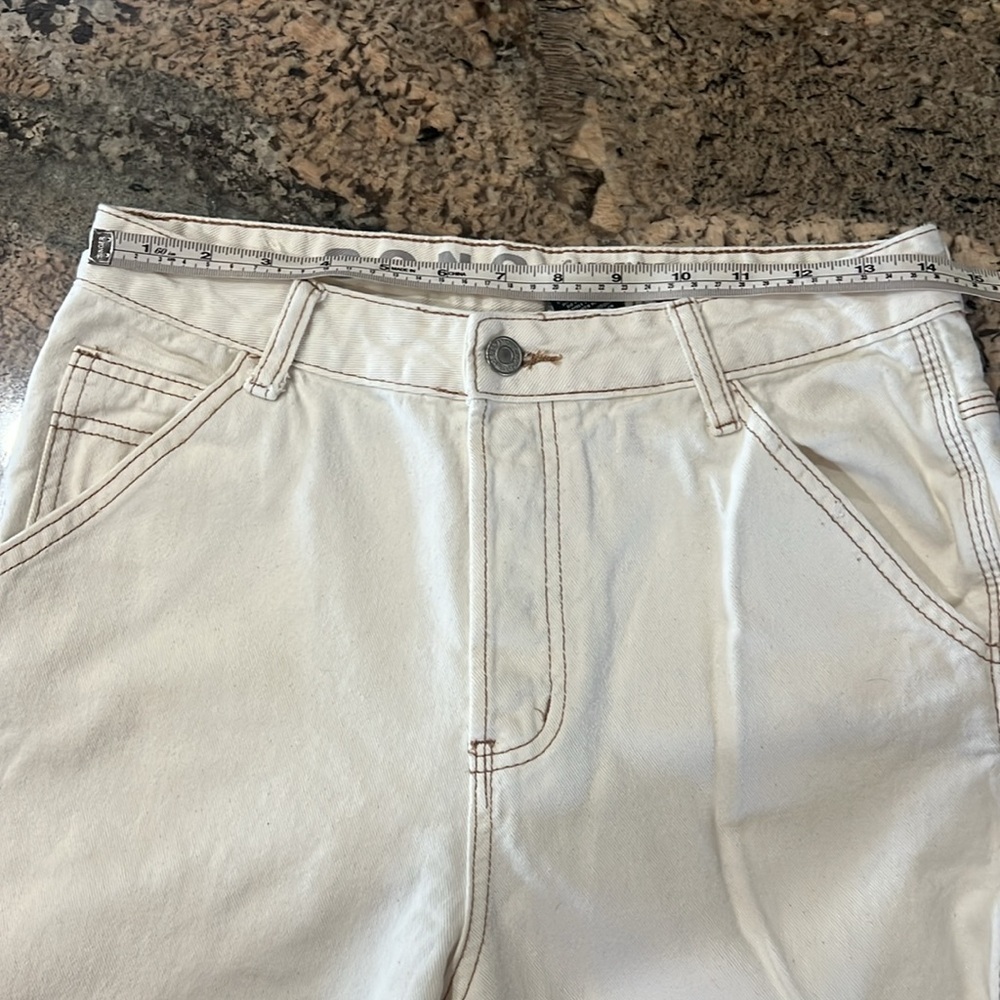 White Boyfriend Jeans - Picture 7 of 7